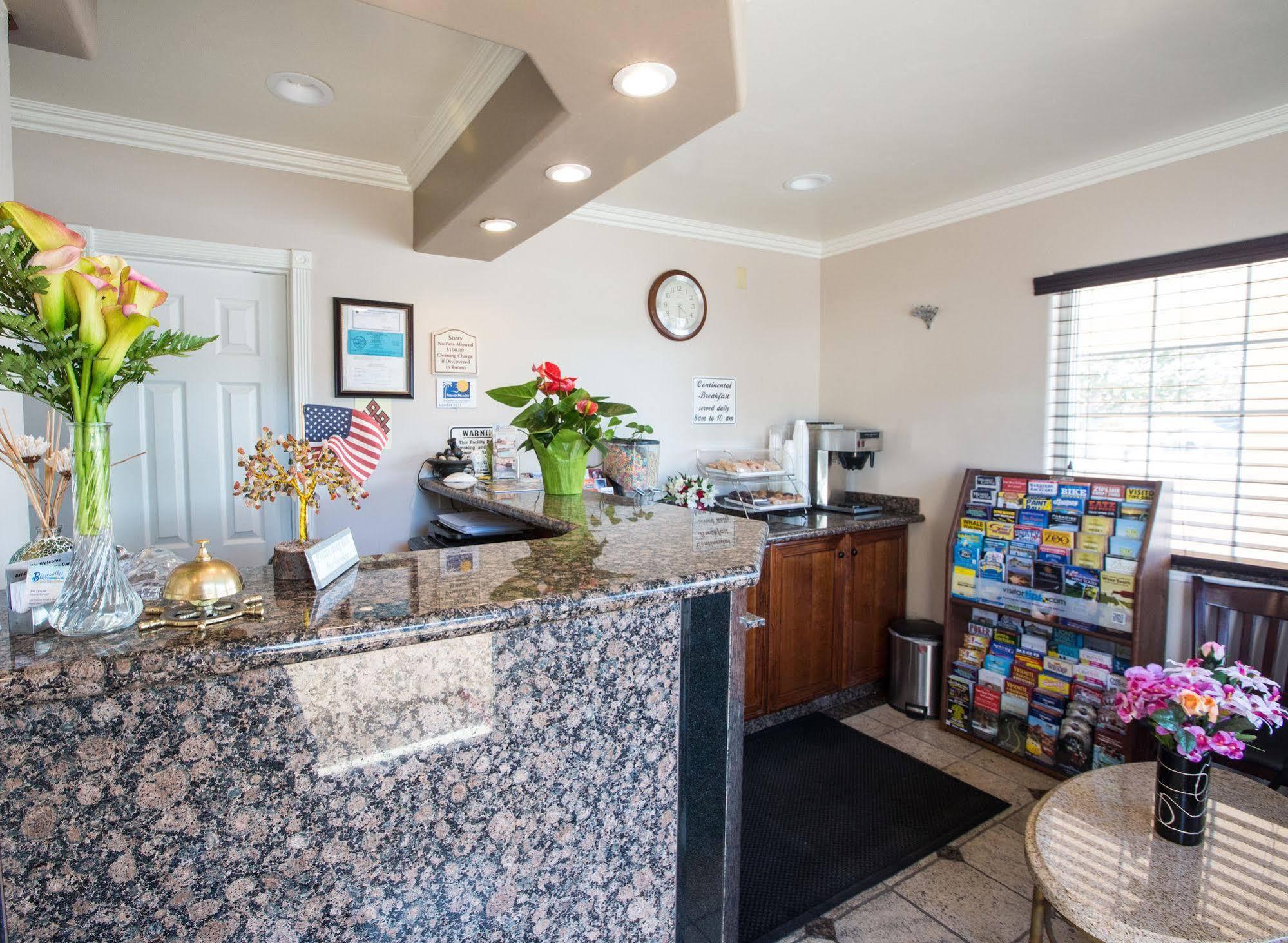 Beachwalker Inn & Suites Pismo Beach Exterior foto